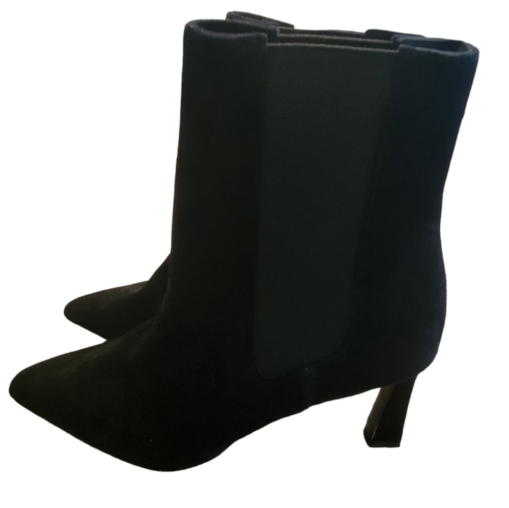 Charles by Charles David Chisel Suede Bootie Size 7 1/2 NWOB